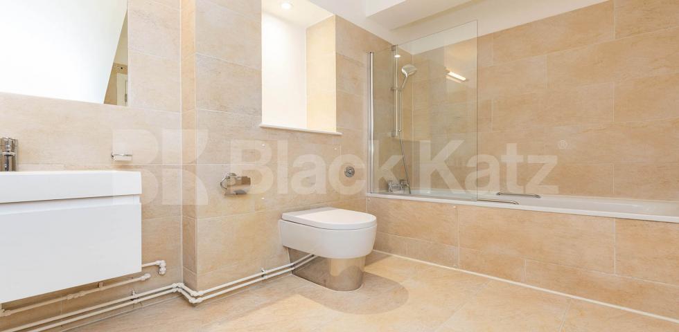 			STUNNING 2 BEDROOM WAREHOUSE APARTMENT, 3 Bedroom, 2 bath, 1 reception Flat			 ABILITY VIEW-KINGSLAND ROAD, DALSTON/HAGGERSTON